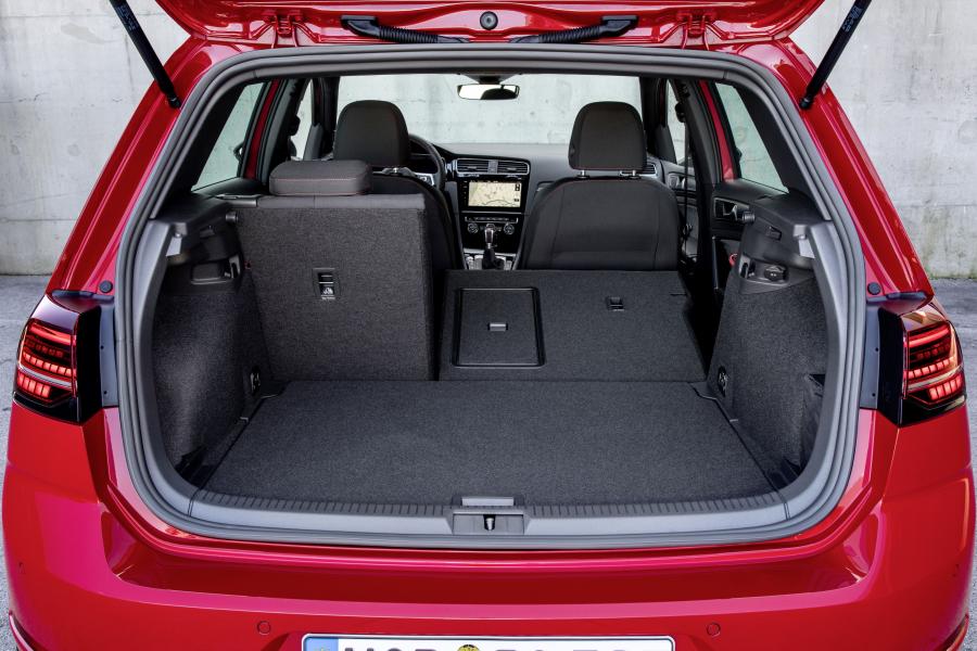 Багажник Volkswagen Golf GTI TCR 3-Door (Typ 5G) 2019 года  (WW) (фото 70 из 107)